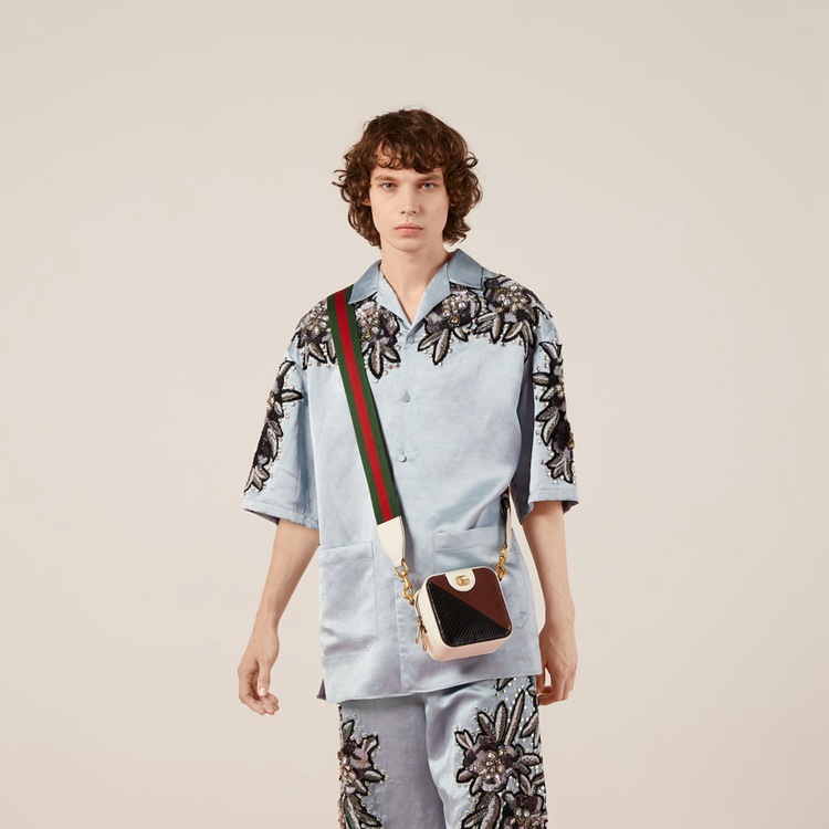 732274.LAAC4.2578.003.100.0000.Light Gucci Nojum python shoulder bag